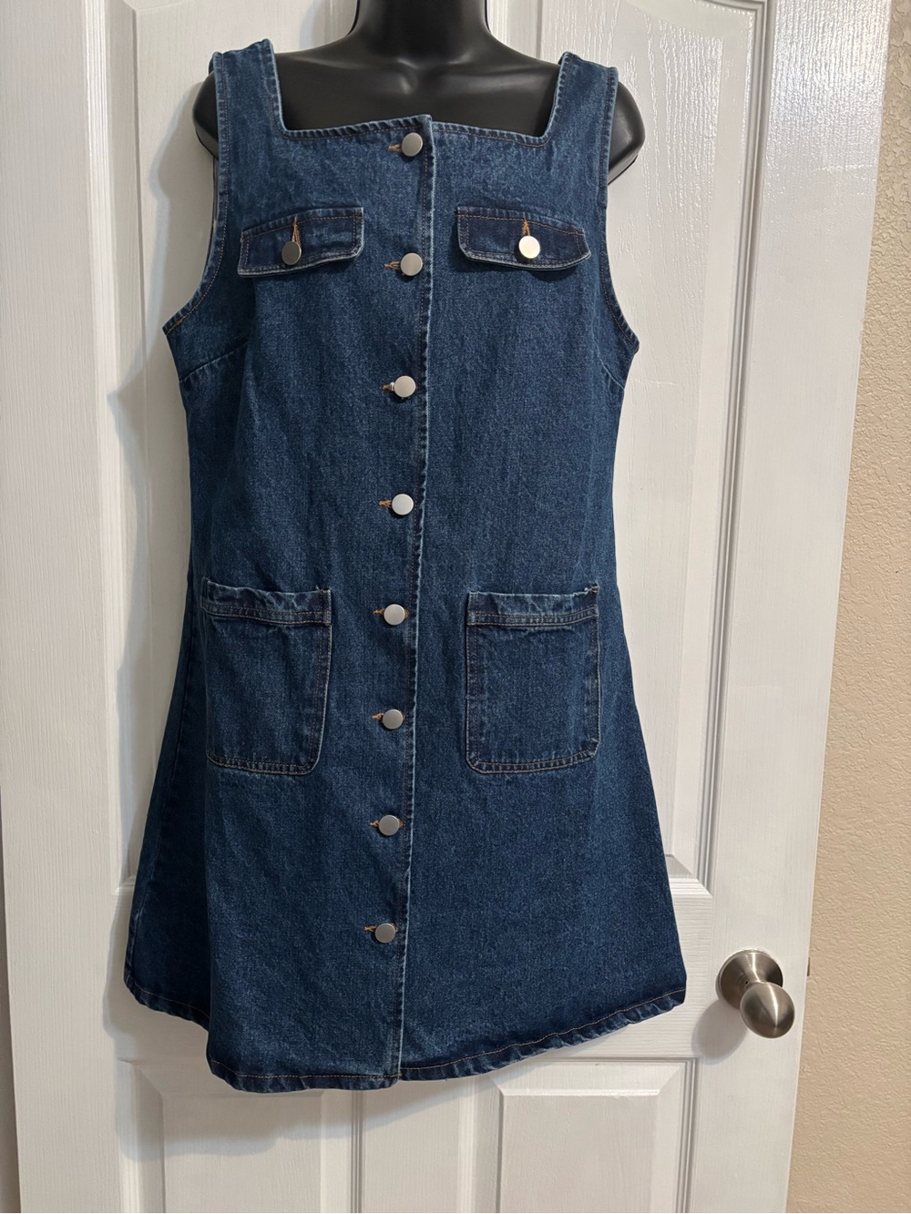 Sleeveless Dark Blue Denim Mini Dress with Front Buttons